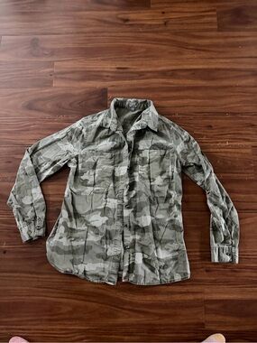 Charlotte Russe Olive Camo Button-Up Field Shirt Jacket